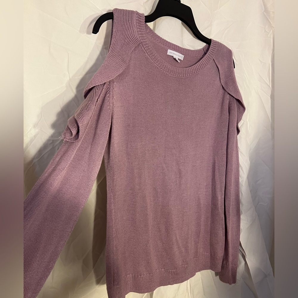 New York & Company, Lavender Sweater, Size Large